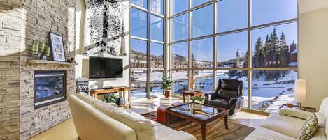 Smart TV, fireplace, DVD player