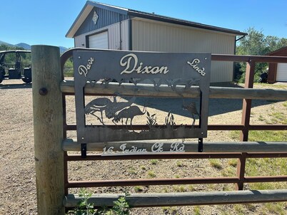 Trout Fishing Paradise, 10 acres, large yard, creek, private but close to town