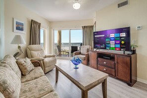 Smart-TV, Videospiele, DVD-Player, Tischtennisplatte
