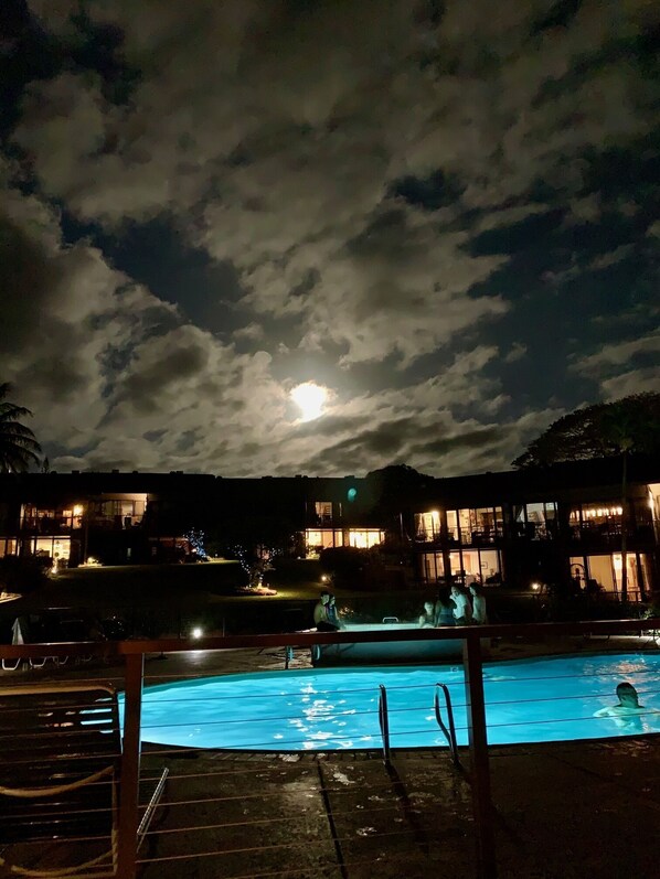 Outdoor pool, a heated pool