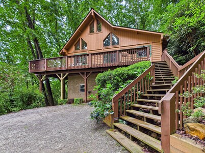 Top of the Line Asheville Mountain Cabin