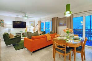 Smart TV, DVD player