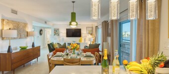 Waterfront Mid-Century Chic #4 Clearwater Beach .