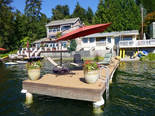 Tranquil Lake House near Seattle, Issaquah, Redmond