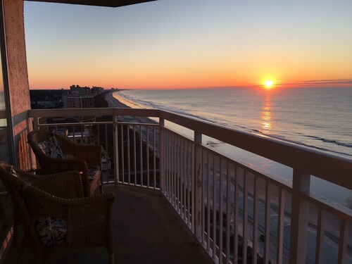 Spacious Luxury Ocean Front Corner Unit Crescent Shores North Myrtle Beach