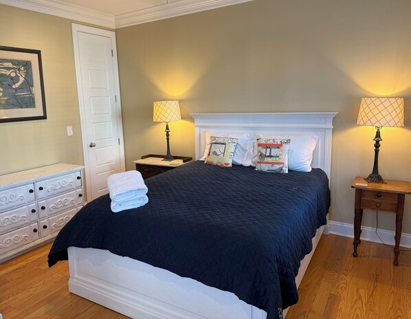 4 bedrooms, iron/ironing board, travel cot, free WiFi