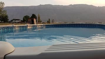 Outdoor pool, a heated pool