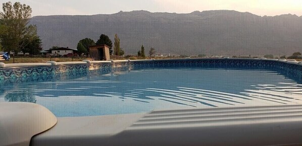 Piscine extérieure, piscine chauffée