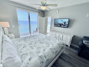 2 Schlafzimmer, Zimmersafe, Schreibtisch, Bügeleisen/Bügelbrett