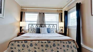 3 bedrooms, desk, iron/ironing board, free WiFi