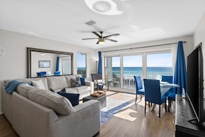 Flat-screen TV - Maravilla 2413 1 Bedroom /2 Bath Gulf Front Beach Service (Miramar Beach)