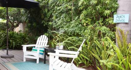 Turtle Retreat - Easy 2 minute walk to the Ocean!