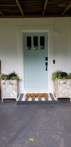 تفاصيل الفندق من الخارج