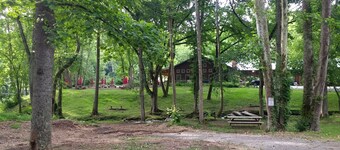 Relaxing, Cozy, Convenient, 2 mi. from the Creeper Trail/South Holston Lake,