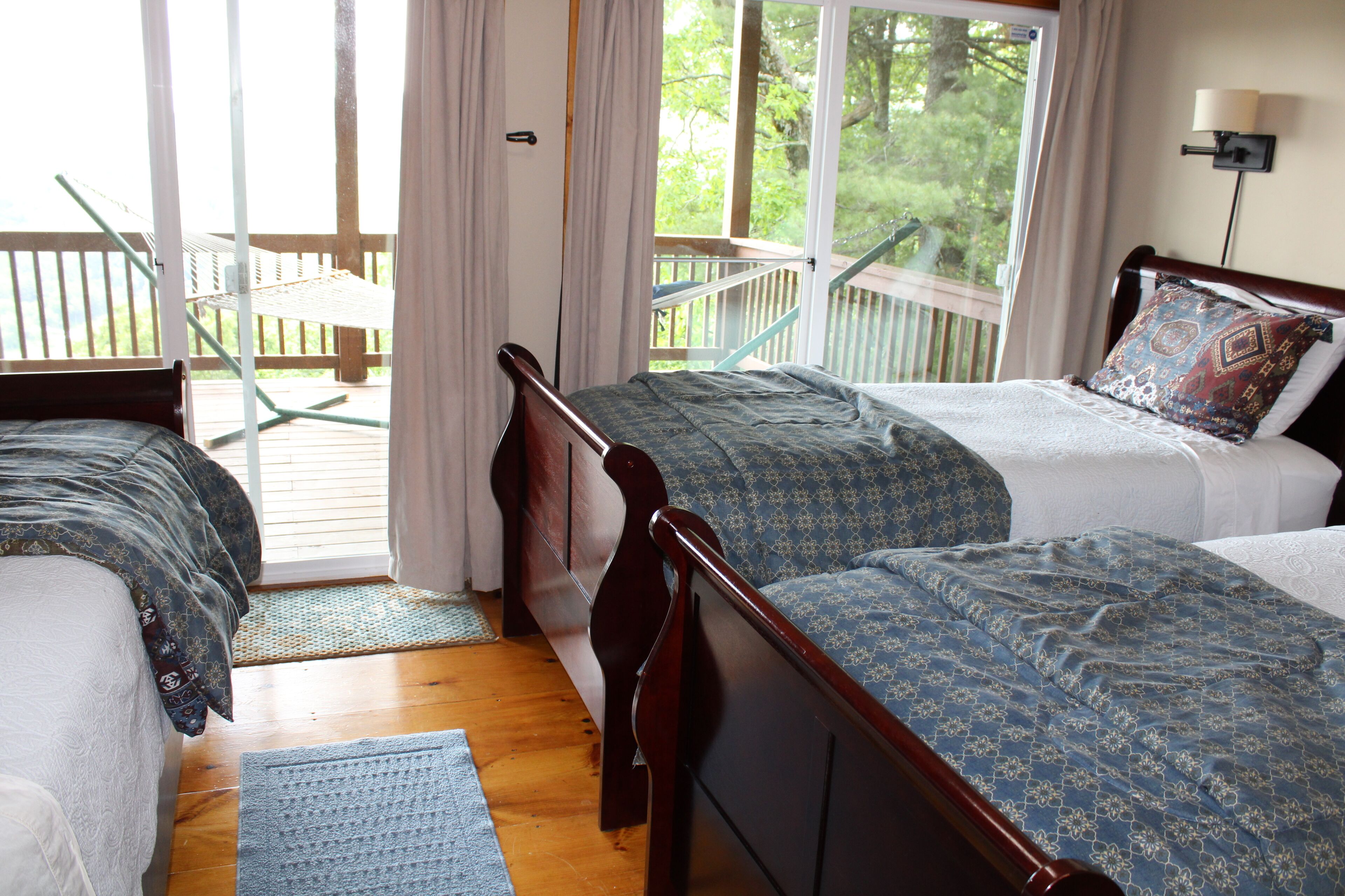 3 chambres, fer et planche à repasser, lit parapluie, Wi-Fi gratuit