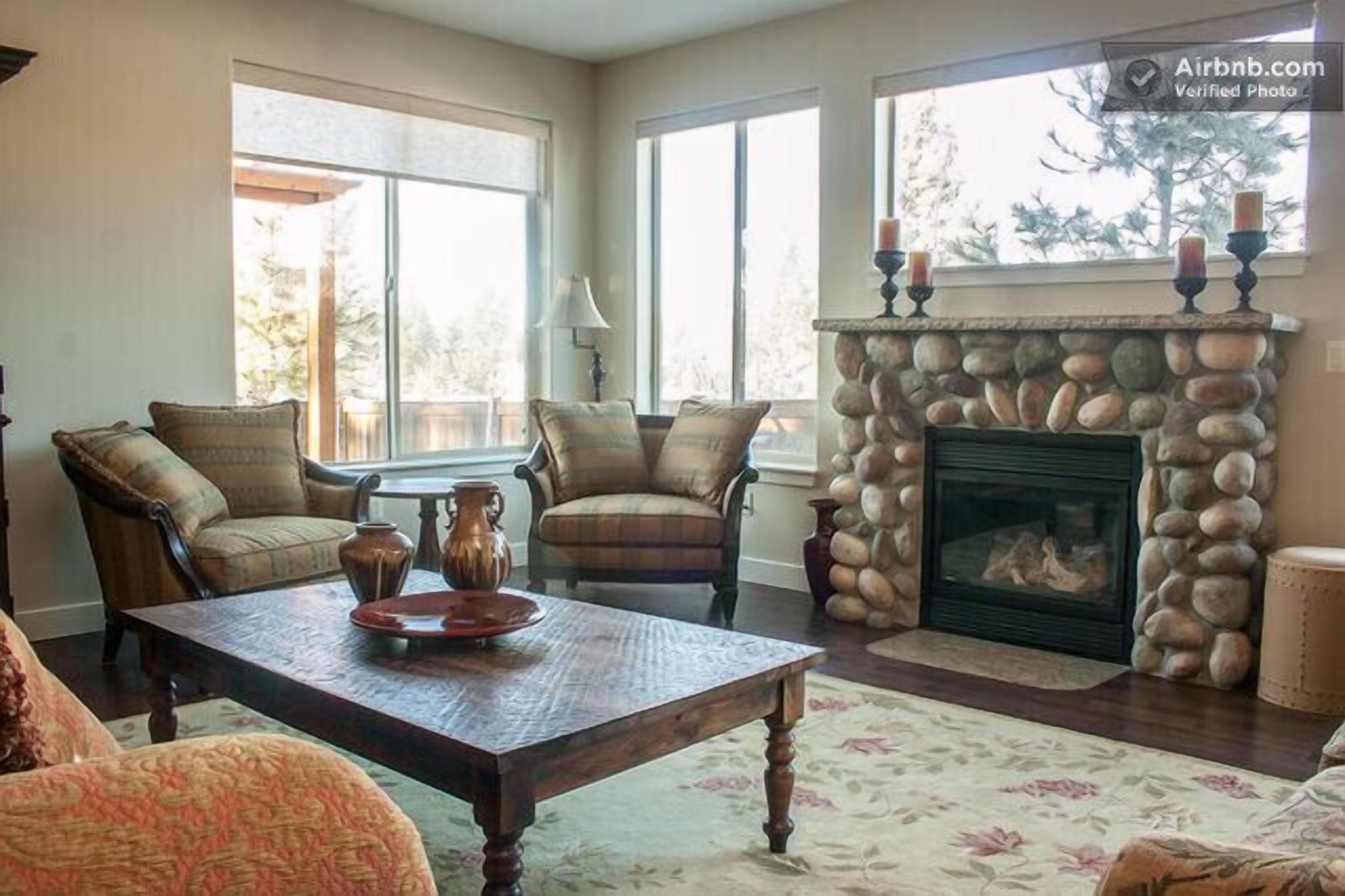 TV, fireplace, video games, DVD player