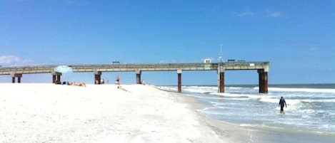 Nära stranden och strandhanddukar