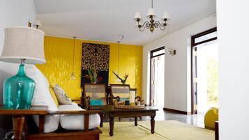 Villa | Coin séjour | Télévision