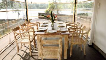 Restauration dans la chambre