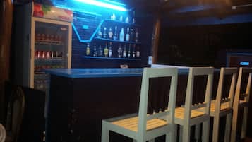 Poolside bar