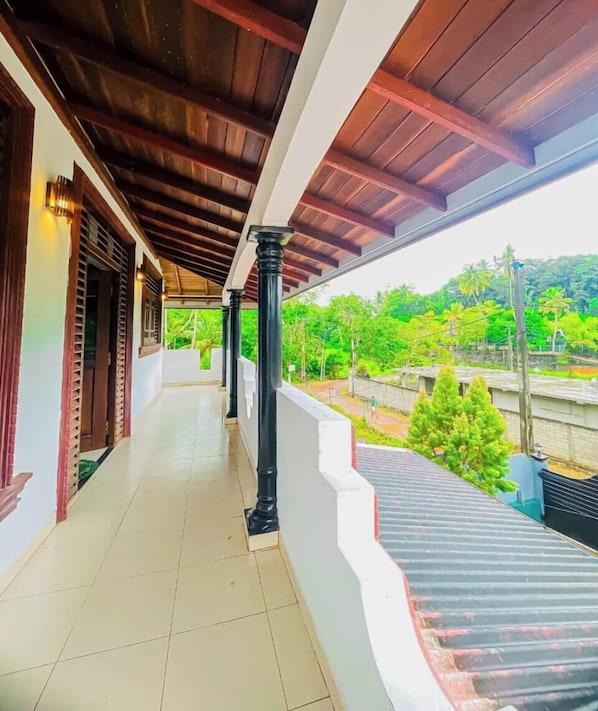 Fachada de la propiedad