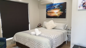Superior Studio Suite | Iron/ironing board, cribs (surcharge), rollaway beds (surcharge) - Colonial Tweed Holiday & Home Park (Tweed Heads South)