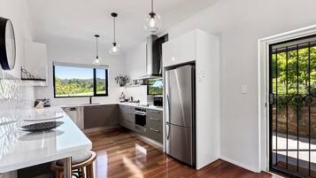 Self-contained House with 2 Bedrooms | Private kitchen | Full-size fridge, microwave, oven, stovetop