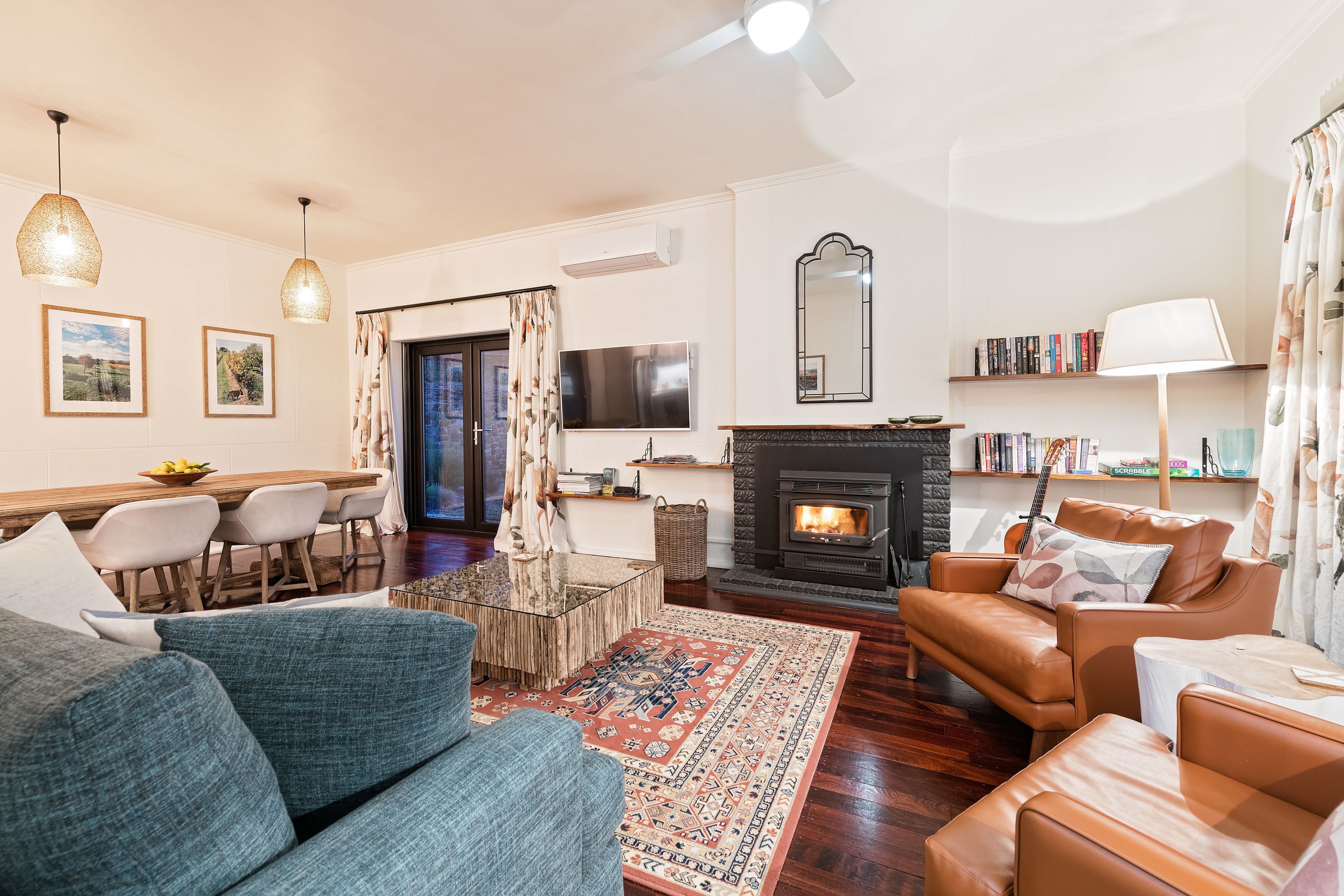 المنشأة من الداخل