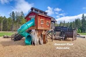 Children's play area - outdoor