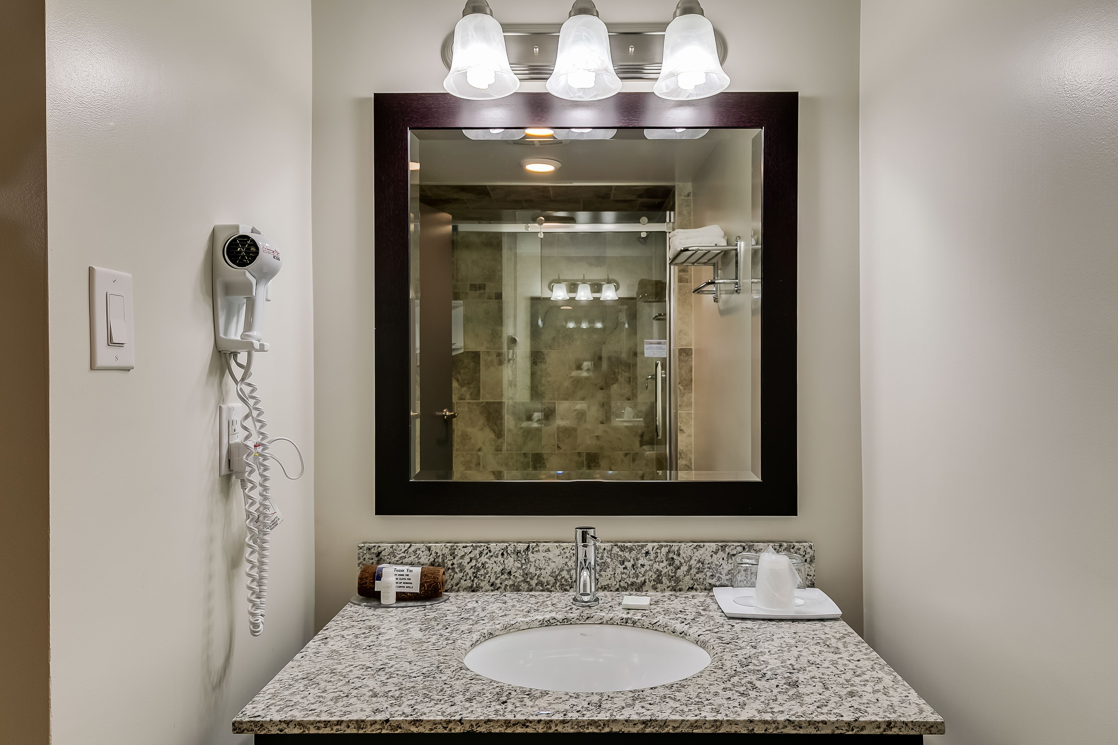 economy room, 1 queen bed (obstructed view) | bathroom sink