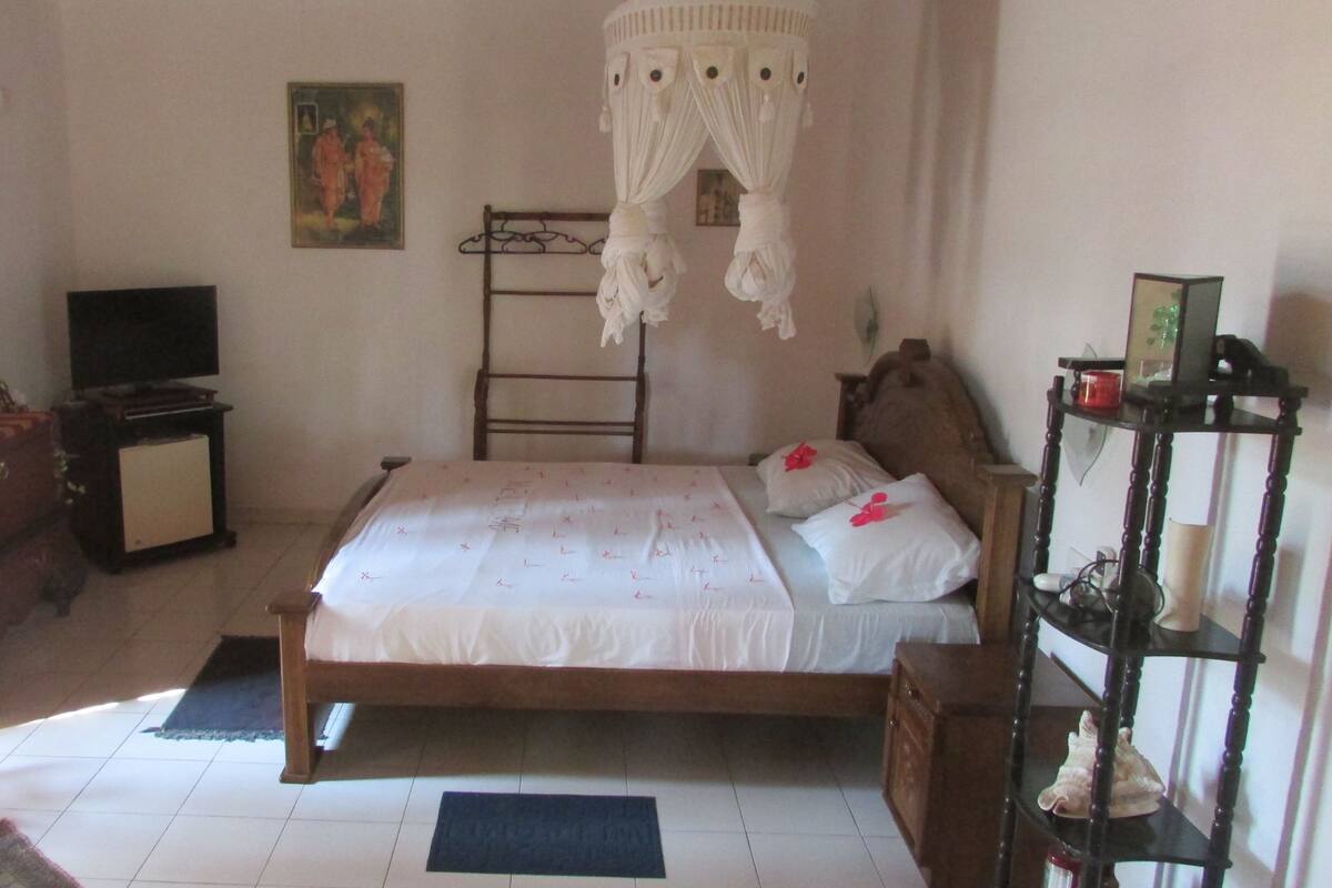 Phòng đôi Deluxe | 4 phòng ngủ, bộ đồ giường cao cấp, nệm có lớp đệm bông 
