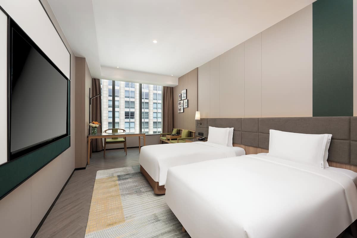 1 bedroom, down comforters, free minibar, in-room safe