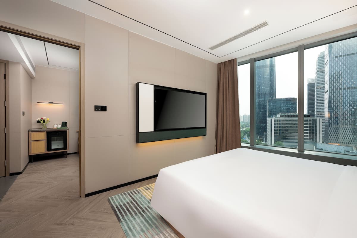 Suite, 1 Bedroom (Tower View) | Down comforters, free minibar, in-room safe, desk