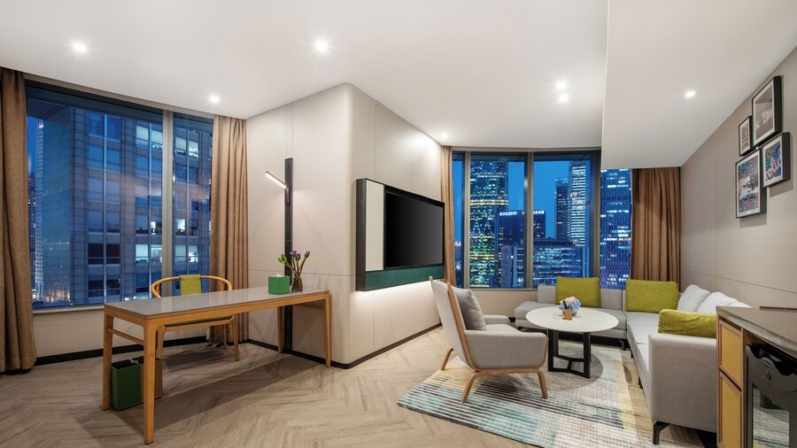 Holiday Inn Guangzhou Zhujiang New Town by IHG