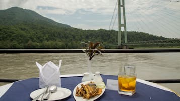 International cuisine