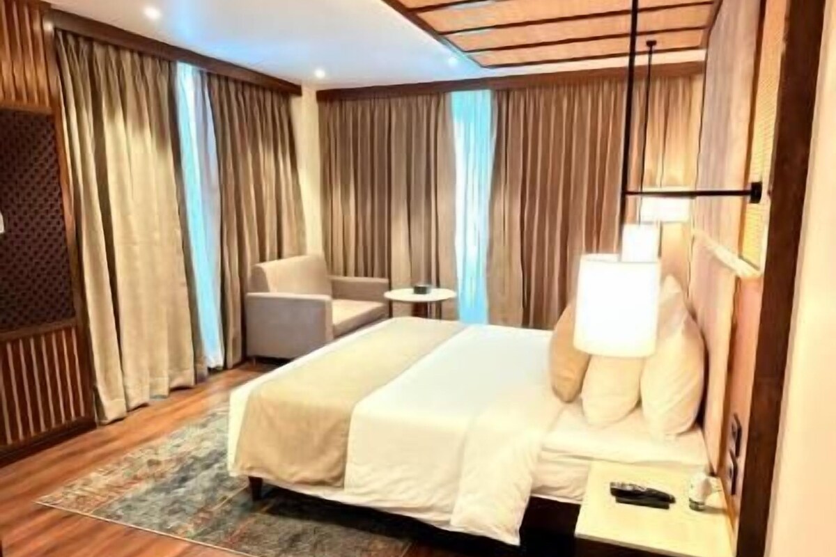 Superior Double Room | Desk, iron/ironing board (on request), WiFi (free)