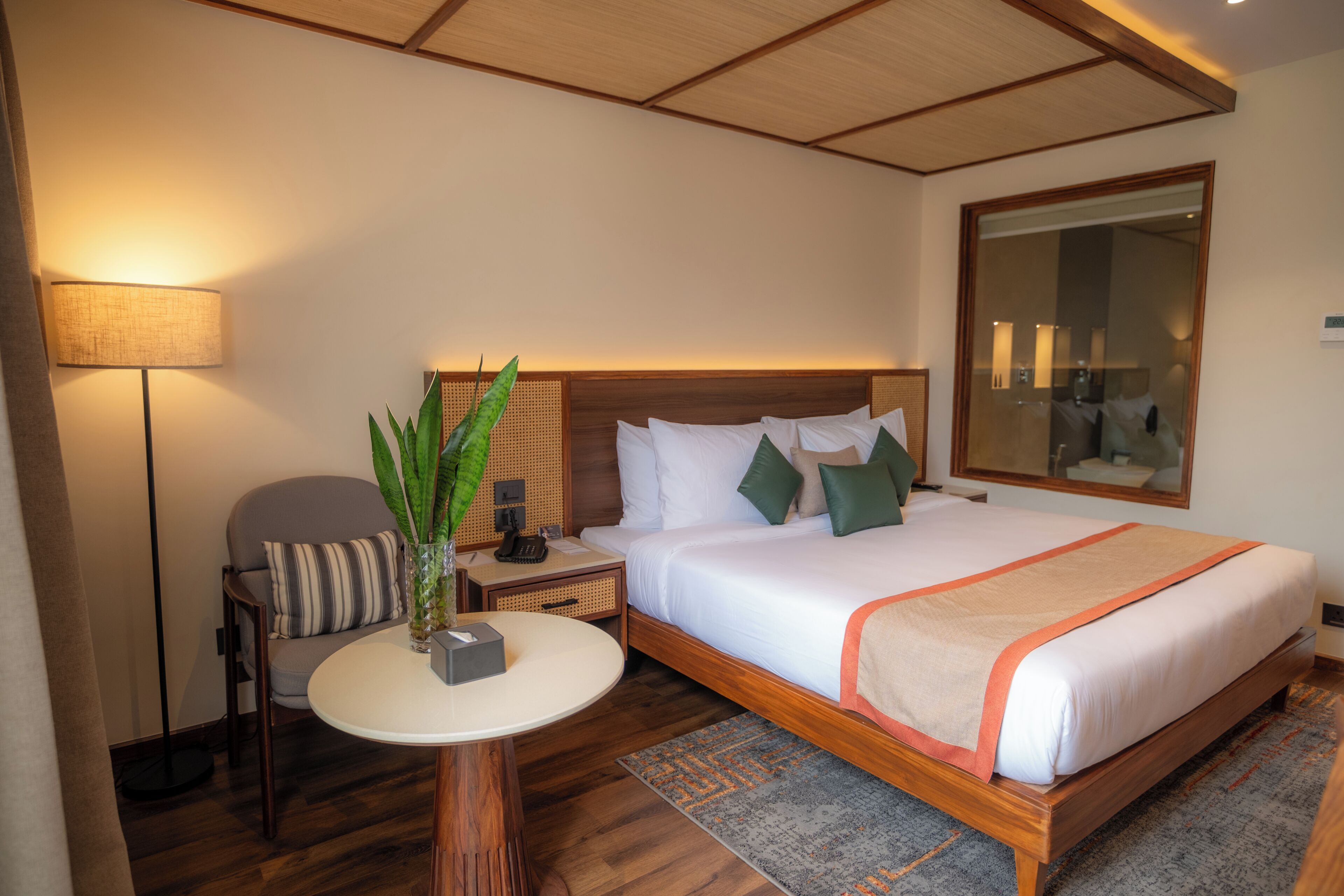 Superior Double Room | Desk, iron/ironing board, free WiFi