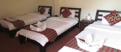 In-room safe, desk, free WiFi