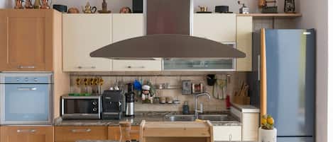 Microwave, stovetop, electric kettle