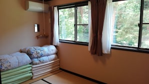 Japanese Style Room | Down comforters, blackout drapes, free WiFi