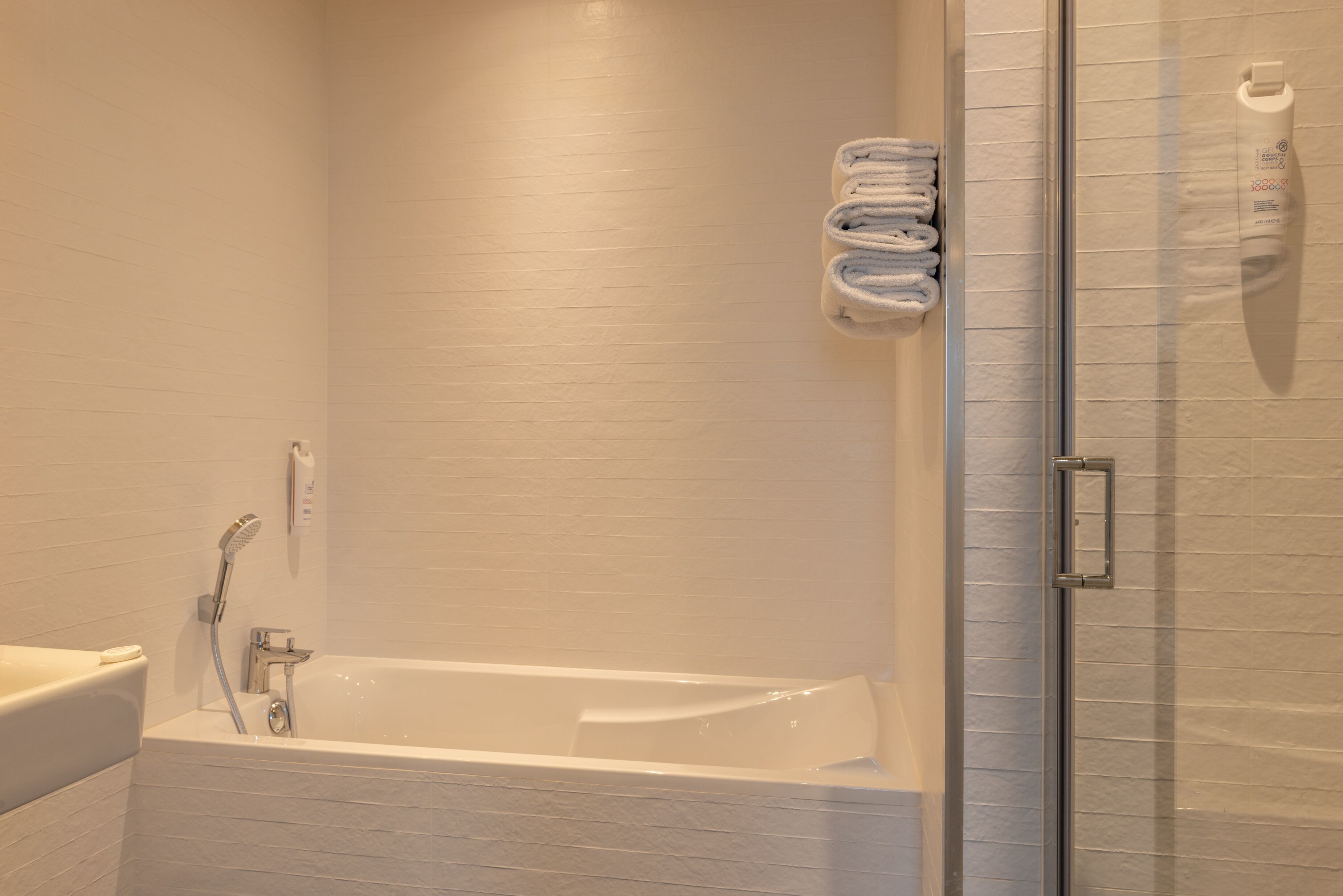 triple room | bathroom | shower, hair dryer, towels