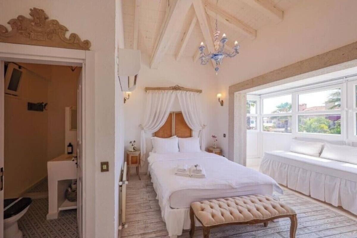 Deluxe Room | Premium bedding, minibar, in-room safe, free WiFi