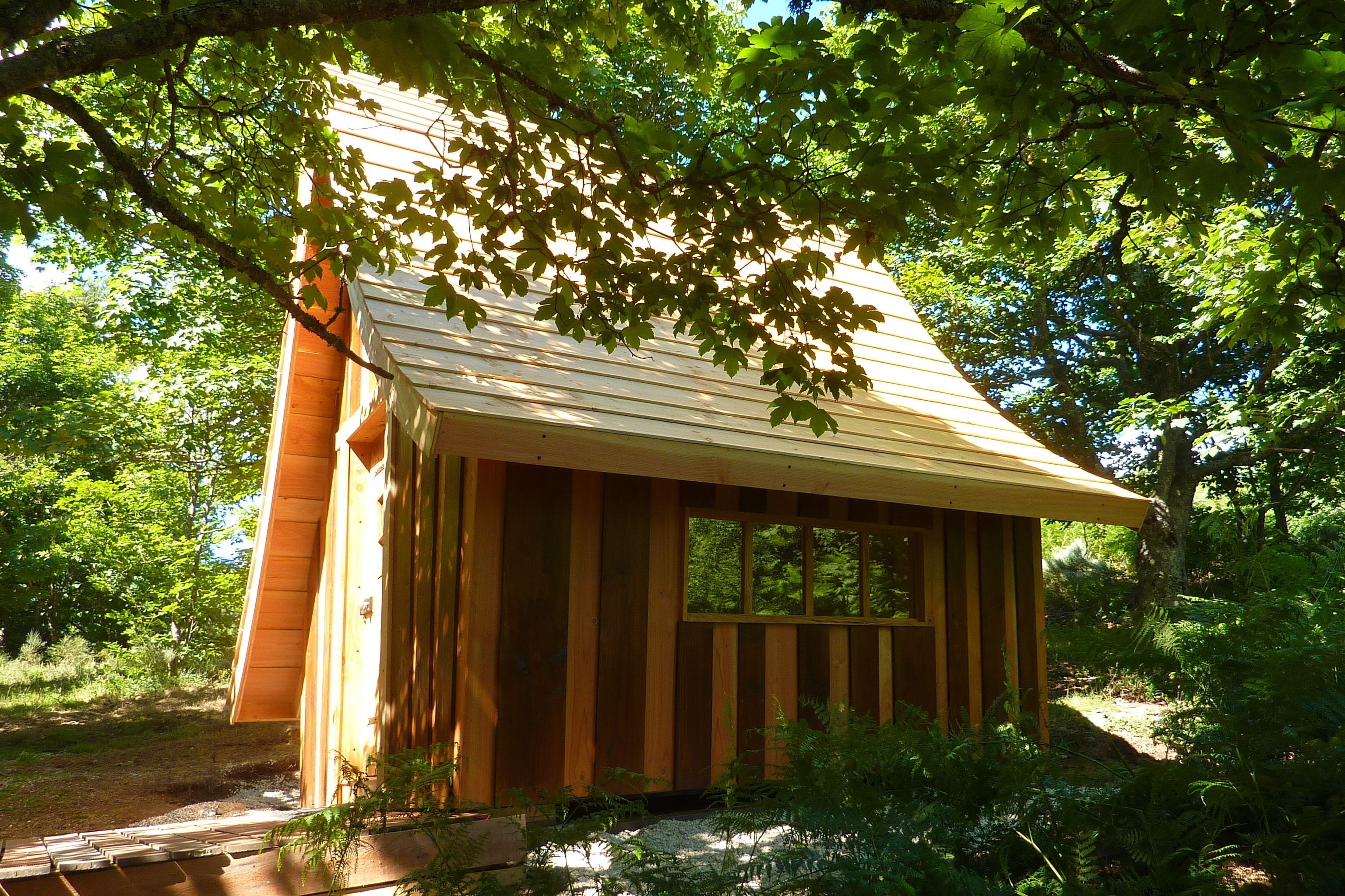 Cabane Romantique, 1 lit double, vue montagne, linge de lit non inclus | Fer et planche à repasser