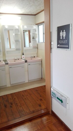 Free toiletries, hair dryer, slippers, bidet