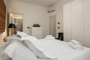 Apartamento superior, 1 habitación | Wifi gratis y ropa de cama