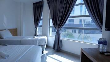 Fer et planche Ă repasser, Wi-Fi gratuit, draps fournis