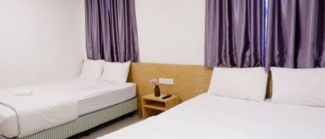 Iron/ironing board, free WiFi, bed sheets