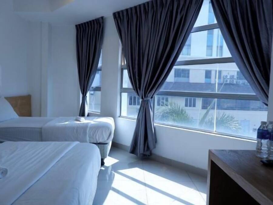 Iron/ironing board, free WiFi, bed sheets