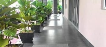 Iris Hotel