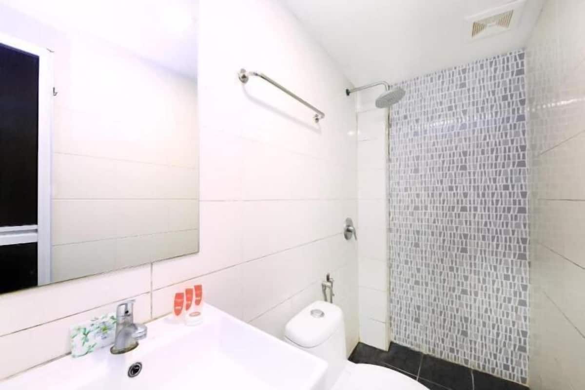 熨斗/熨衫板、免費 Wi-Fi、床單